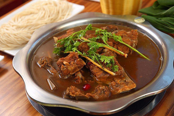 黄大妈木桶饭骨头饭